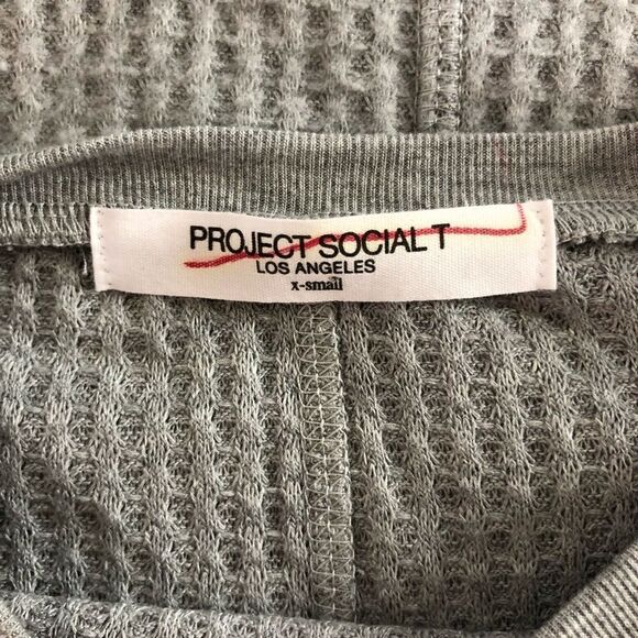 Project Social T Waffle Knit Top High Low Hem Grey Size XSmall Oversized - Picture 6 of 10